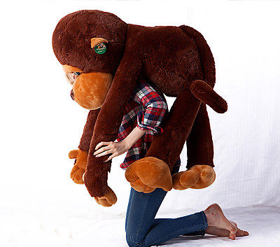 Giant Hugs Stuffed Toy